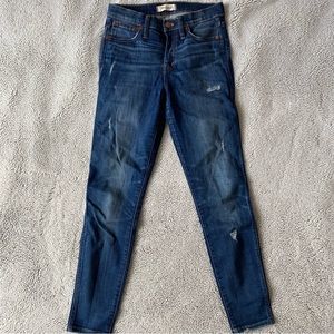 Madewell 9” High Rise Skinny Jean, Size 27, Rip & Repair